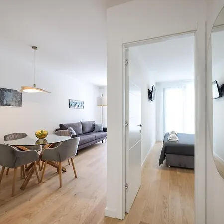 Brand New Close To Beach!+free Parking * زادار