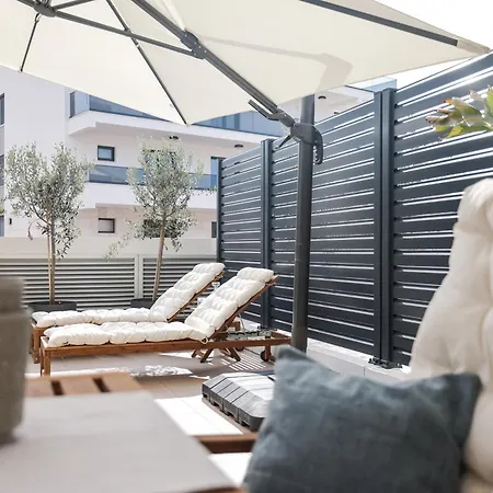Apartman Brand New Close To Beach!+free Parking
